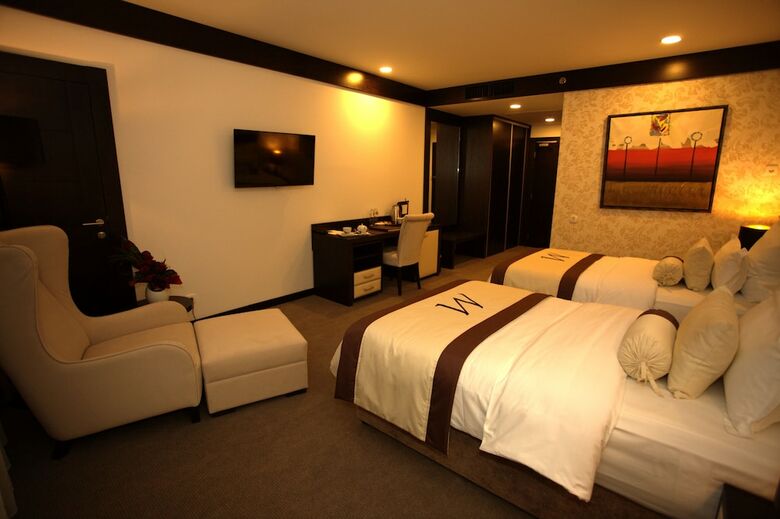 Malak Regency Hotel