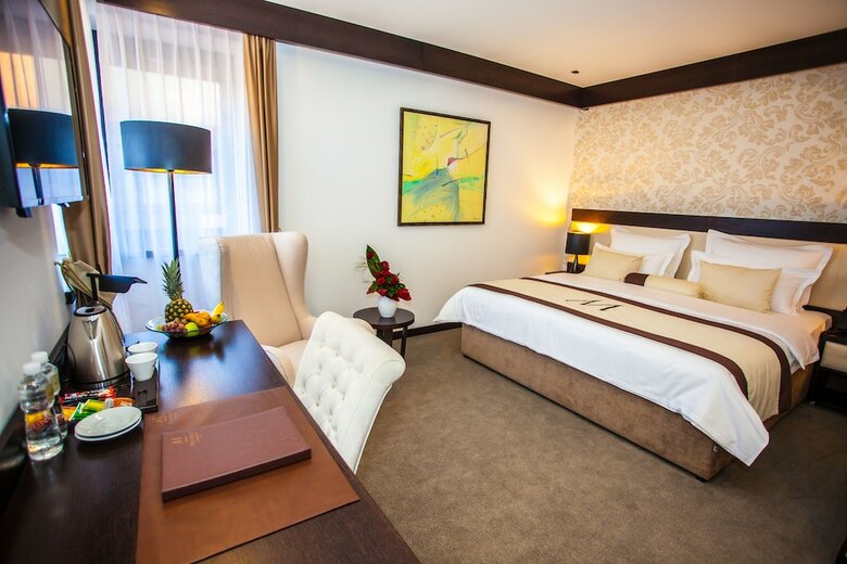 Malak Regency Hotel