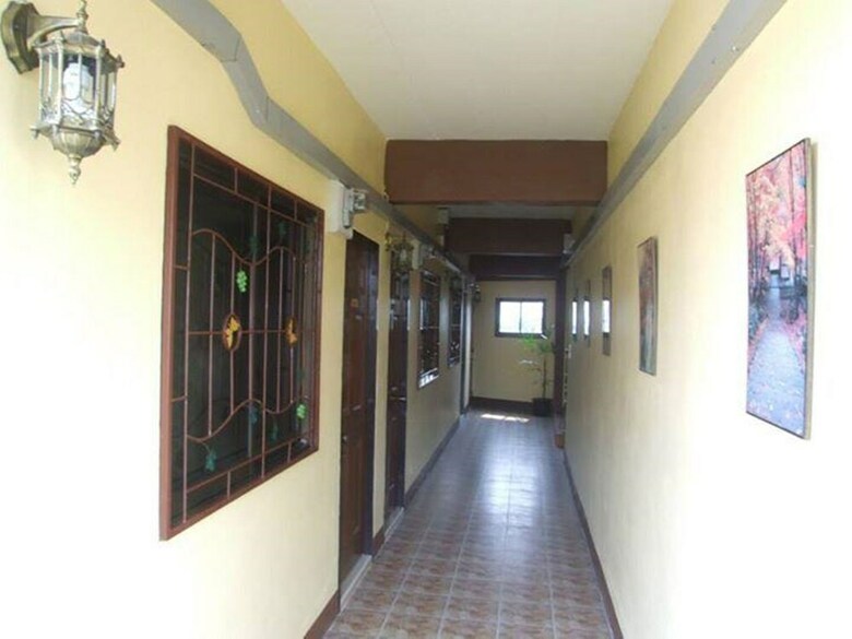 Hotel Jansupar Court