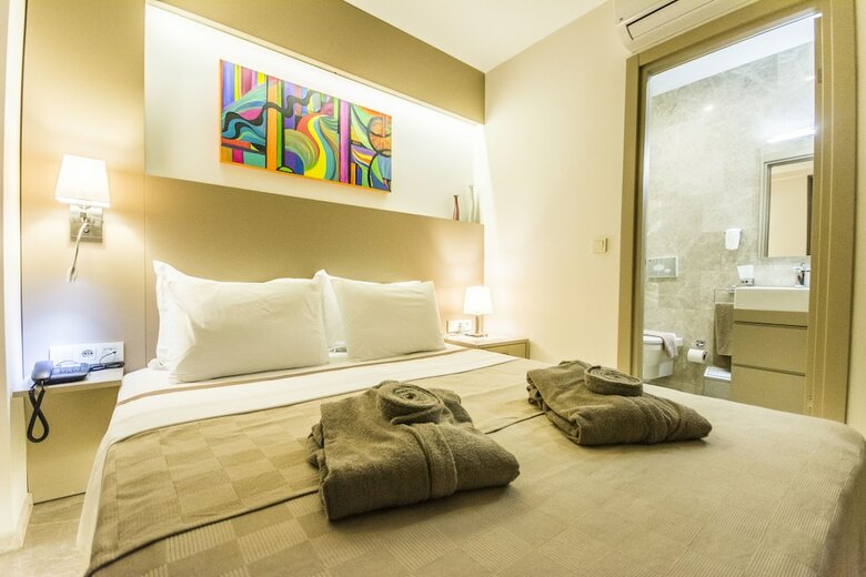 Eng Hotel