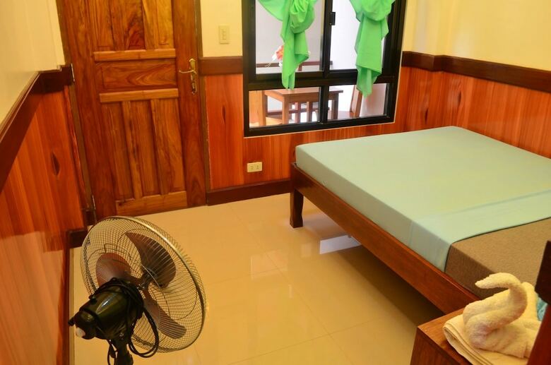 Desert Rose Hotel