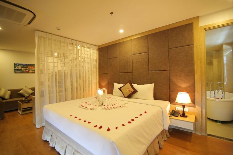 Royal Huy Hotel