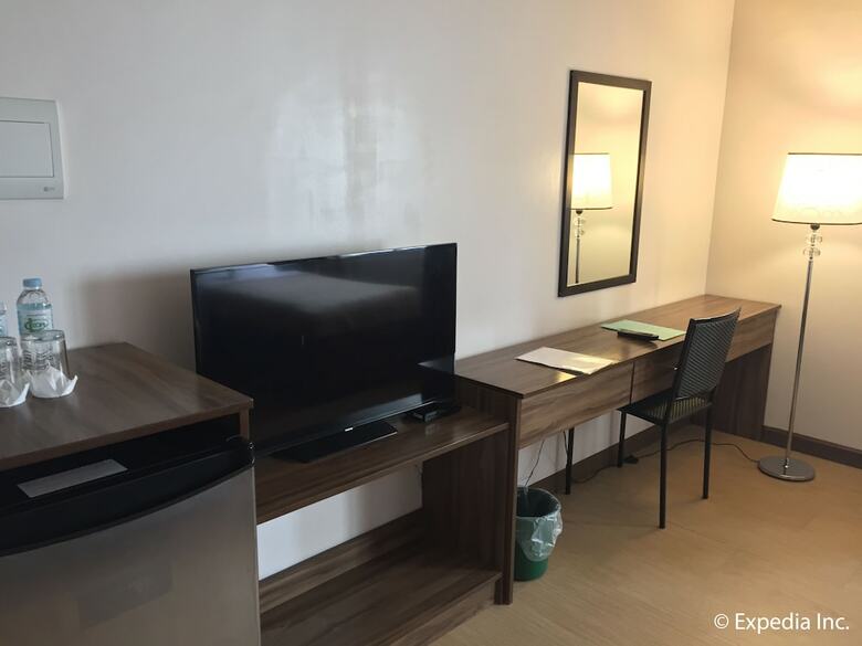 Leope Hotel