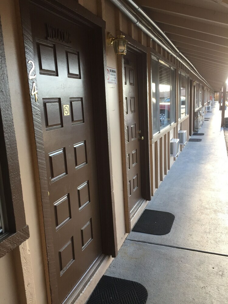 Motel Holiday Lodge