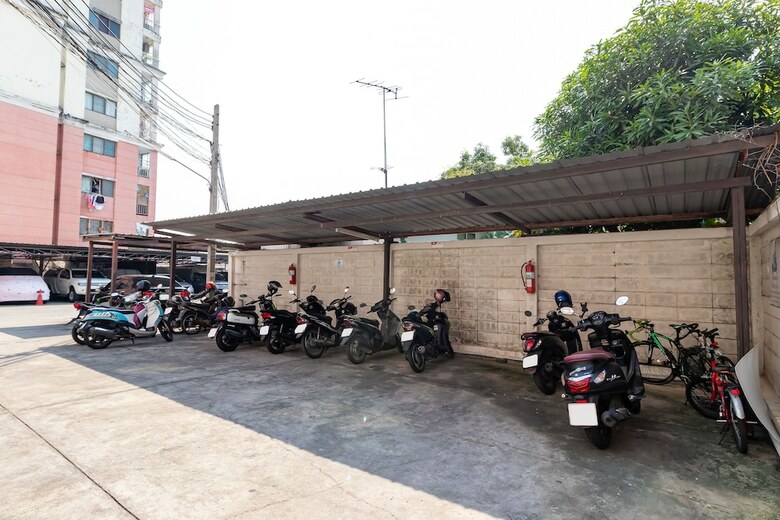 Hotel Grannylla Residence Charoenkrung