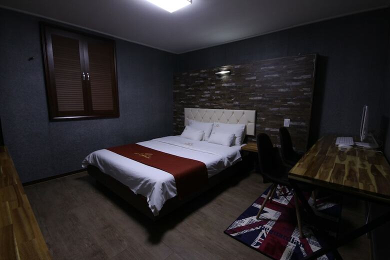 Ehotel Gumi