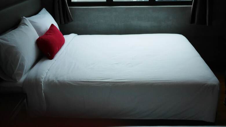 Insta Hotel