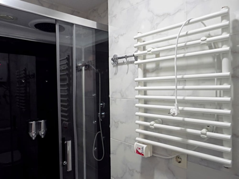 Rock Hotel First Line