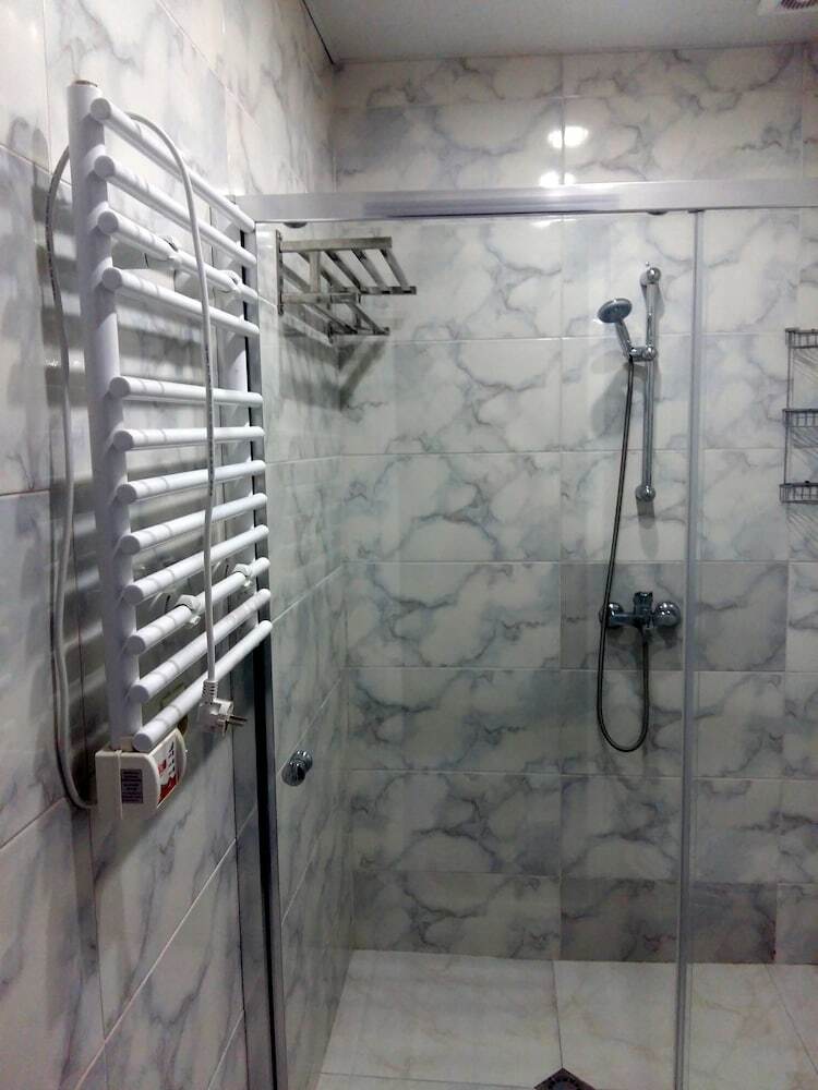 Rock Hotel First Line