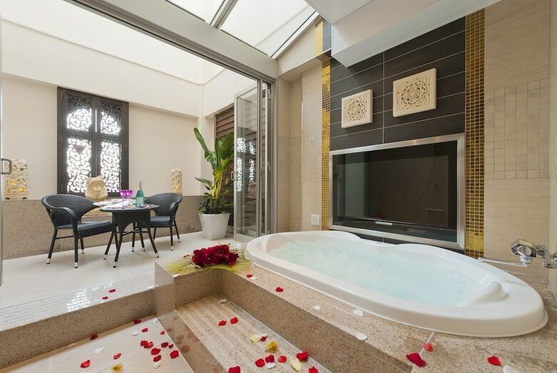 Hotel Myth-l-