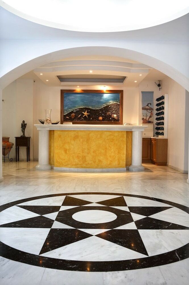 Hotel Meltemi Excelsior Suites And Spa