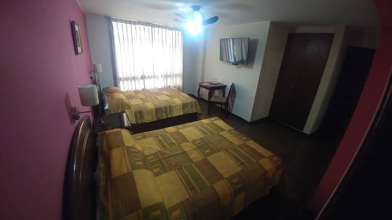 Hotel Asturias Inn