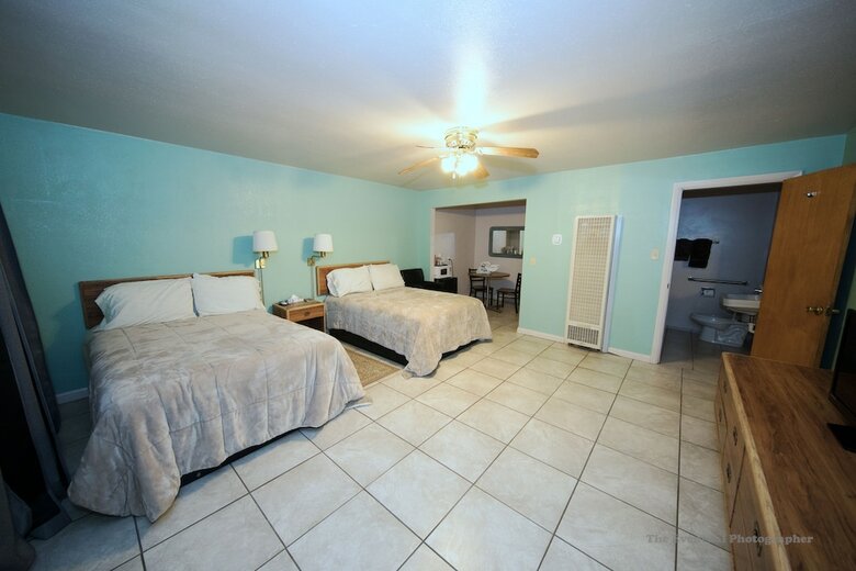 Kim's Oasis Motel