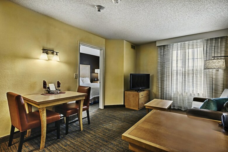 Aparthotel Residence Inn By Marriott Mt. Laurel At Bishop's Gate
