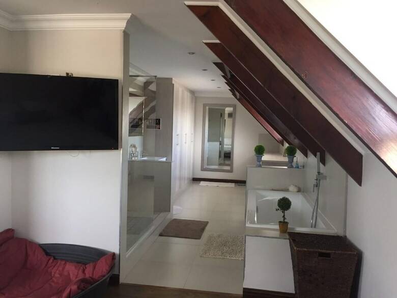Clairwood Villa