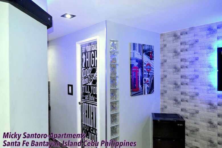 Micky Santoro Apartments