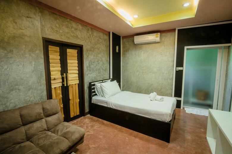 Hotel Riverpool Resort