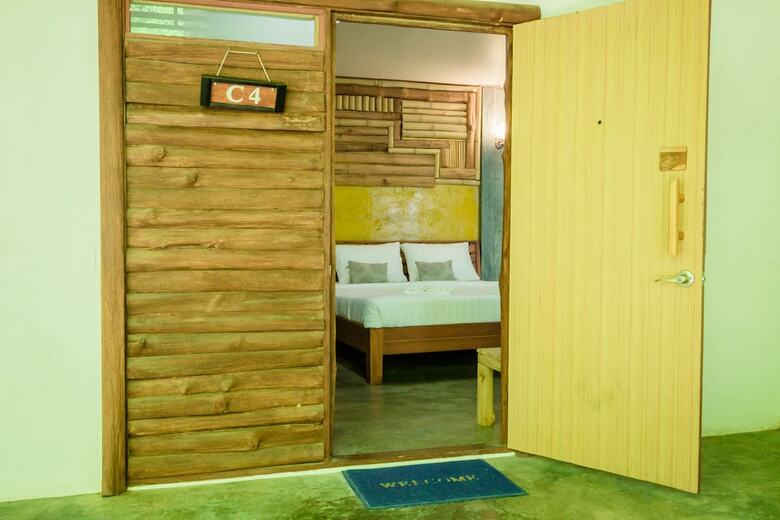 Hotel Riverpool Resort