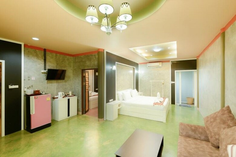 Hotel Riverpool Resort