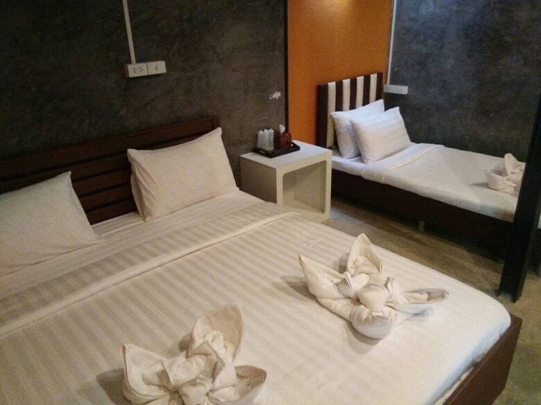 Hotel Riverpool Resort