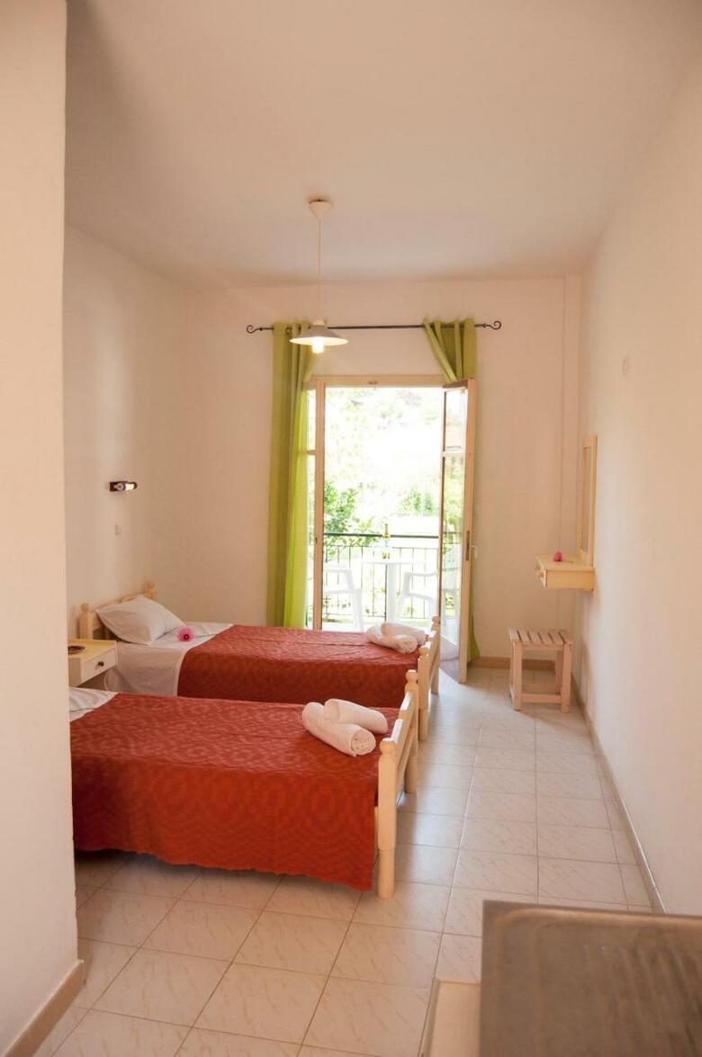 Maria's Apartments