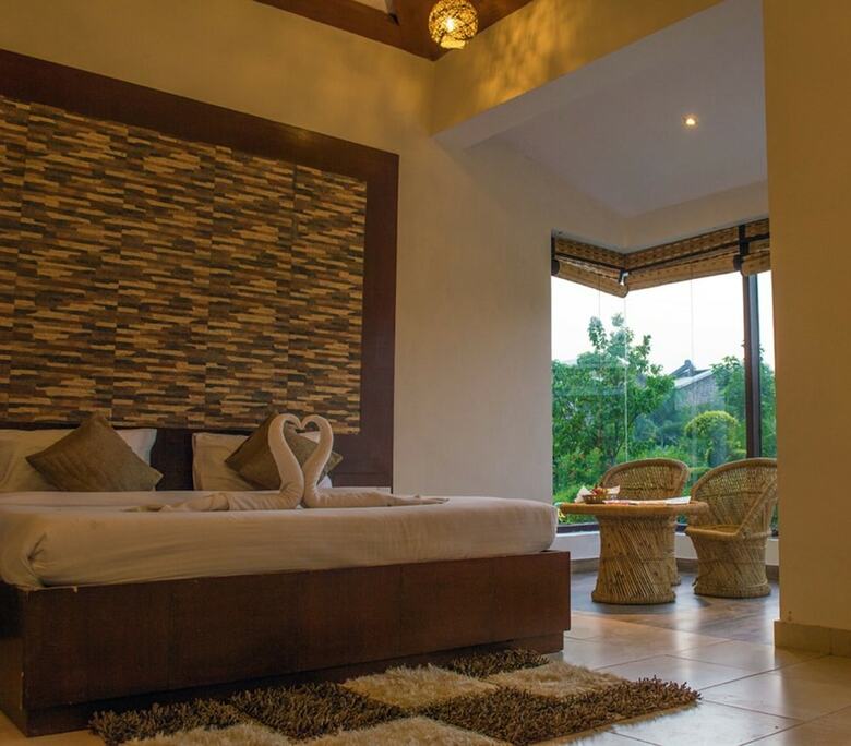 Hotel The Roar Resort