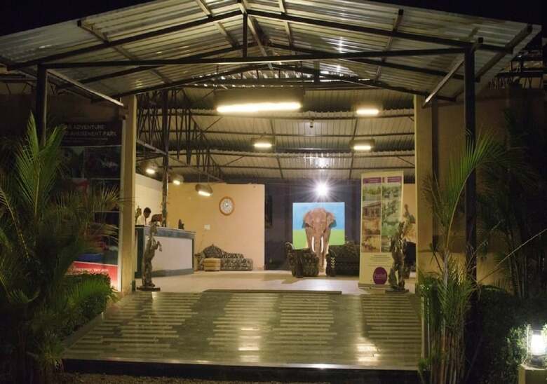 Hotel The Roar Resort
