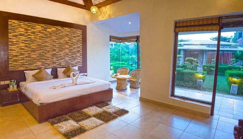Hotel The Roar Resort