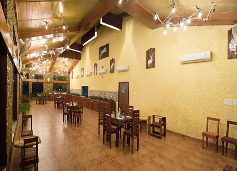 Hotel The Roar Resort