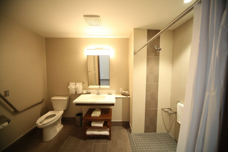 Hotel Wyndham Garden Edmonton Airport