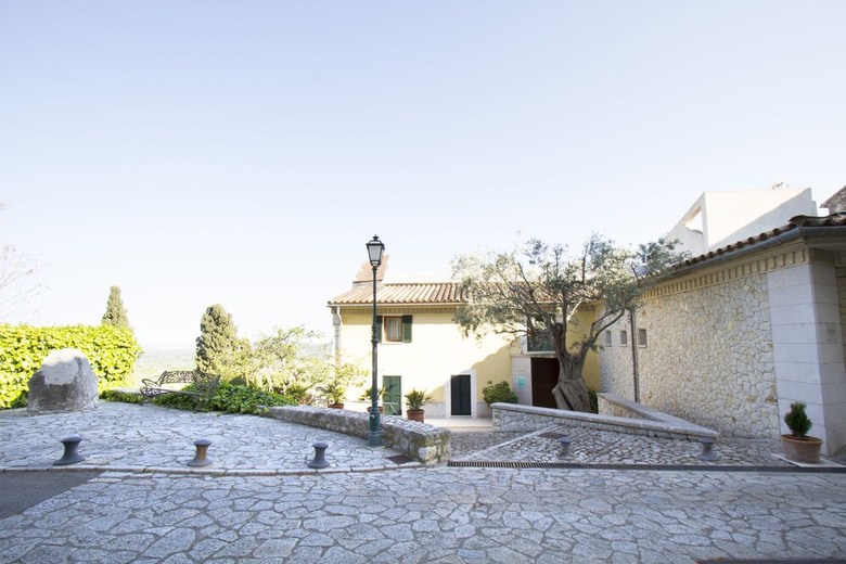 Can Cota Boutique Hotel