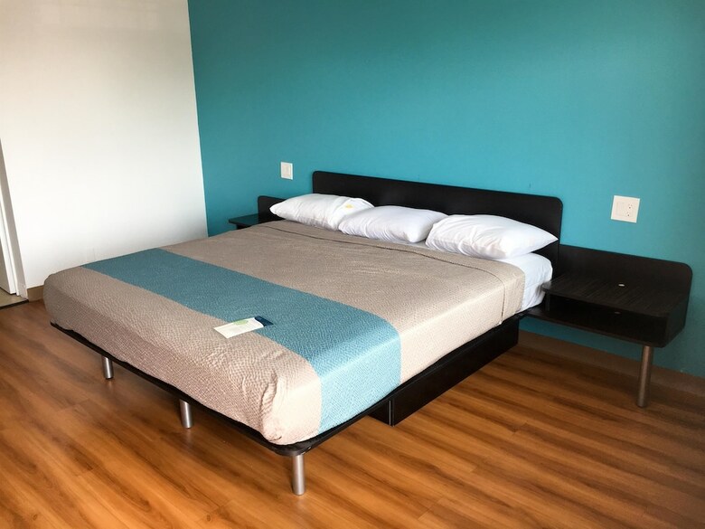 Motel 6 Norwalk