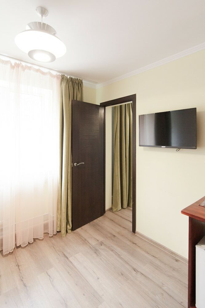 Apartamentos Art Suites Underpub