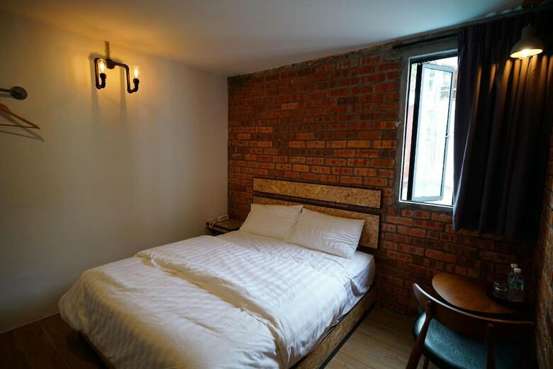 Brick Box Hotel