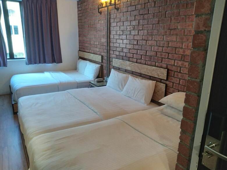 Brick Box Hotel