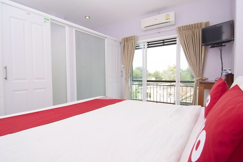Hotel Oyo Baan Taklom Chomtalay