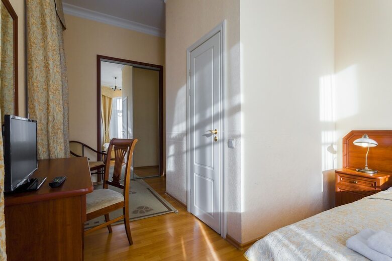 Hotel Baskov Guesthouse