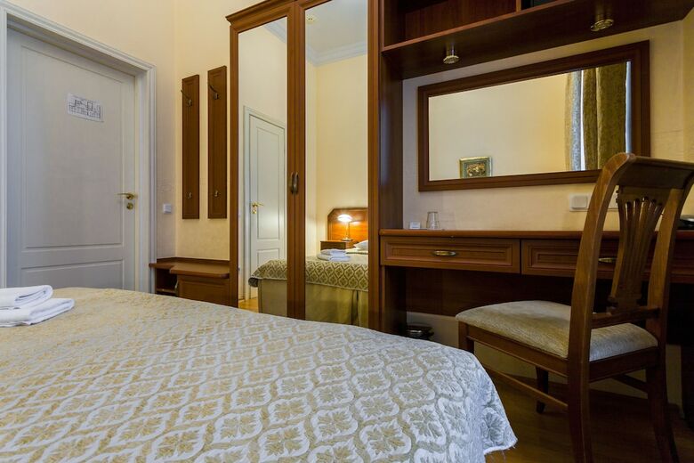 Hotel Baskov Guesthouse