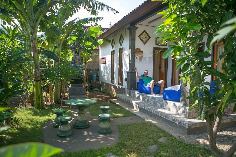 Hostal Bali Fab Dive Center - Hostel