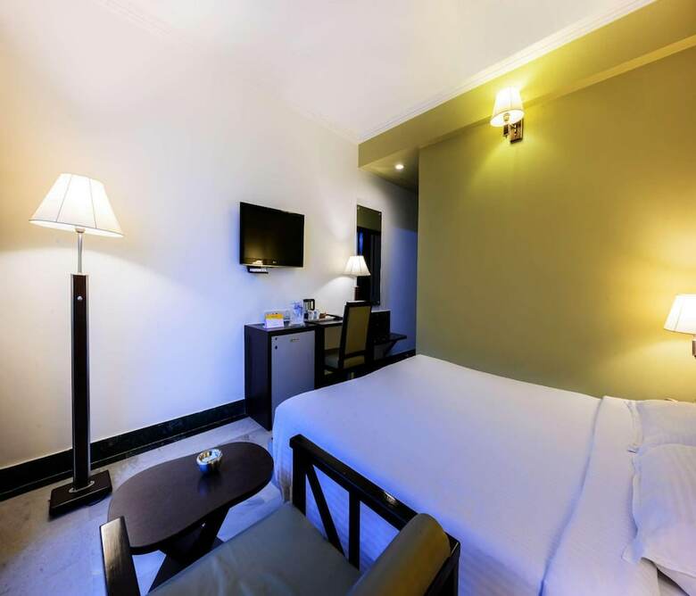 Hotel Capitol Residency