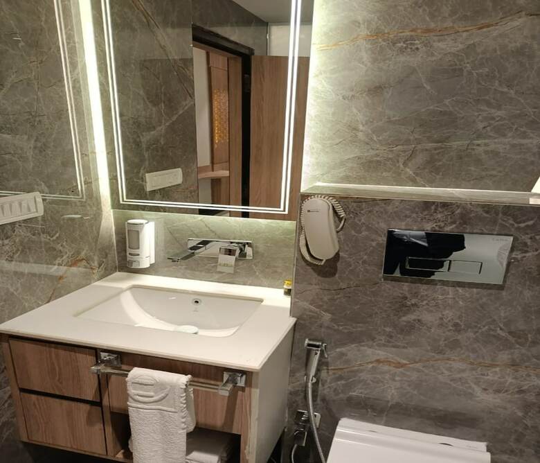 Hotel Capitol Residency