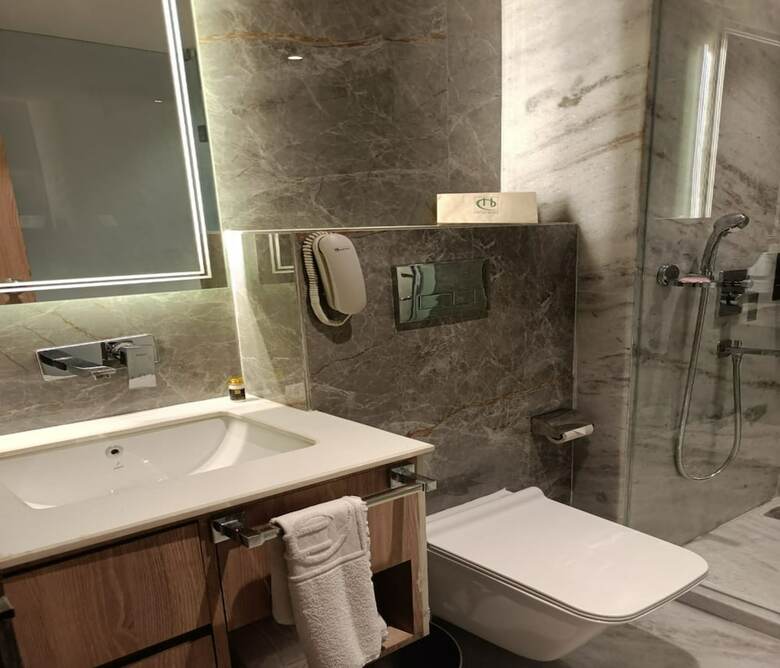 Hotel Capitol Residency