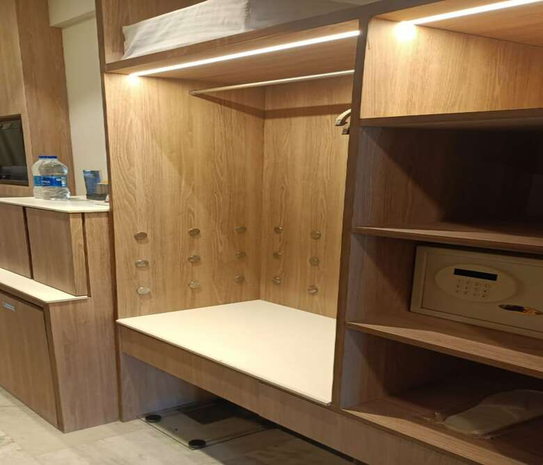 Hotel Capitol Residency