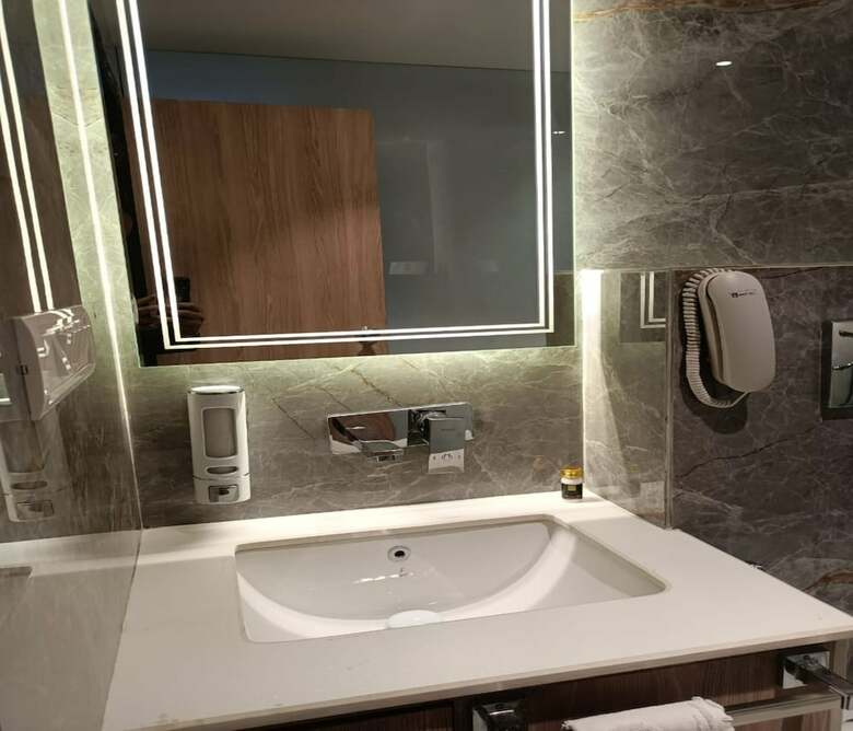 Hotel Capitol Residency