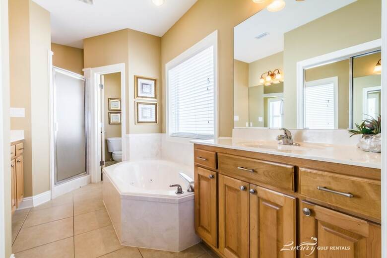Aqua Vista By Luxury Gulf Rentals