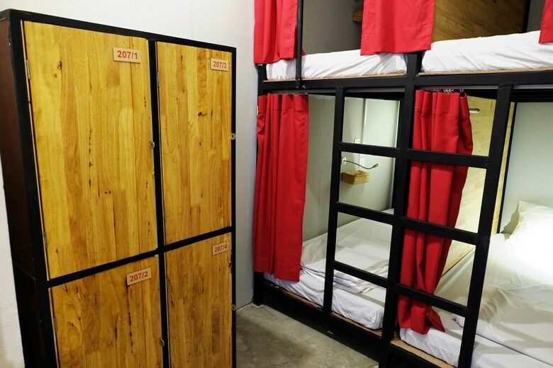 Hostal Narawat Asoke Hotel