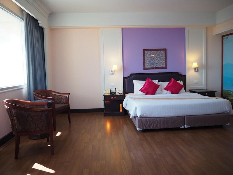 Charoenthani Khonkaen Hotel