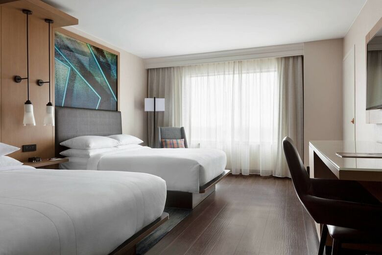 Hotel Des Moines Marriott Downtown