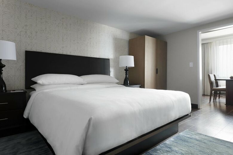 Hotel Des Moines Marriott Downtown