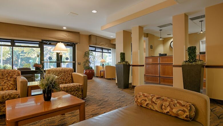 Hotel The Loyal Inn